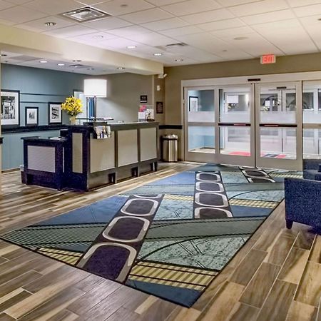 Hampton Inn Hibbing Exterior photo