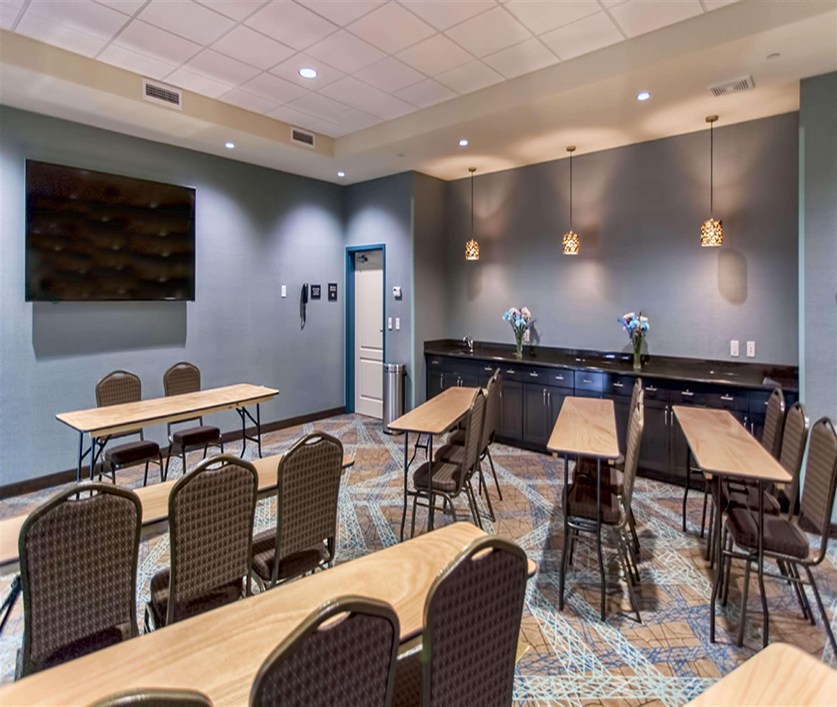 Hampton Inn Hibbing Exterior photo