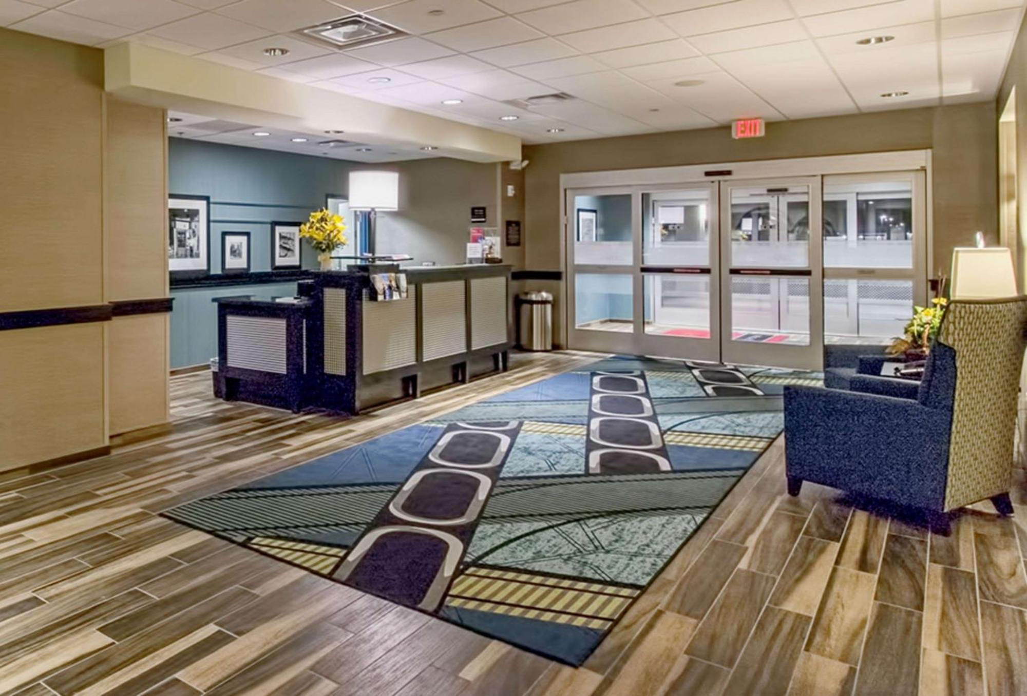 Hampton Inn Hibbing Exterior photo
